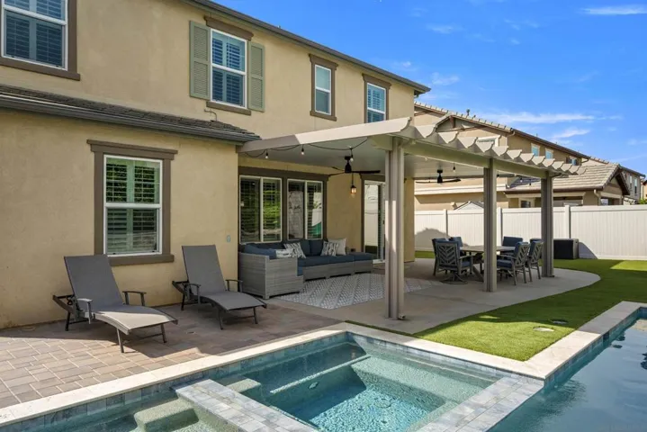 10664 Cobble Court, Santee, California 92071