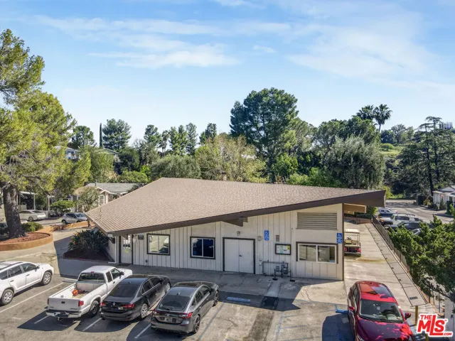 Management office & clubhouse
