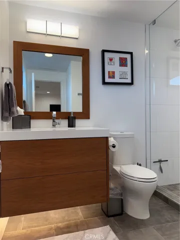 Full bath for bedroom #4