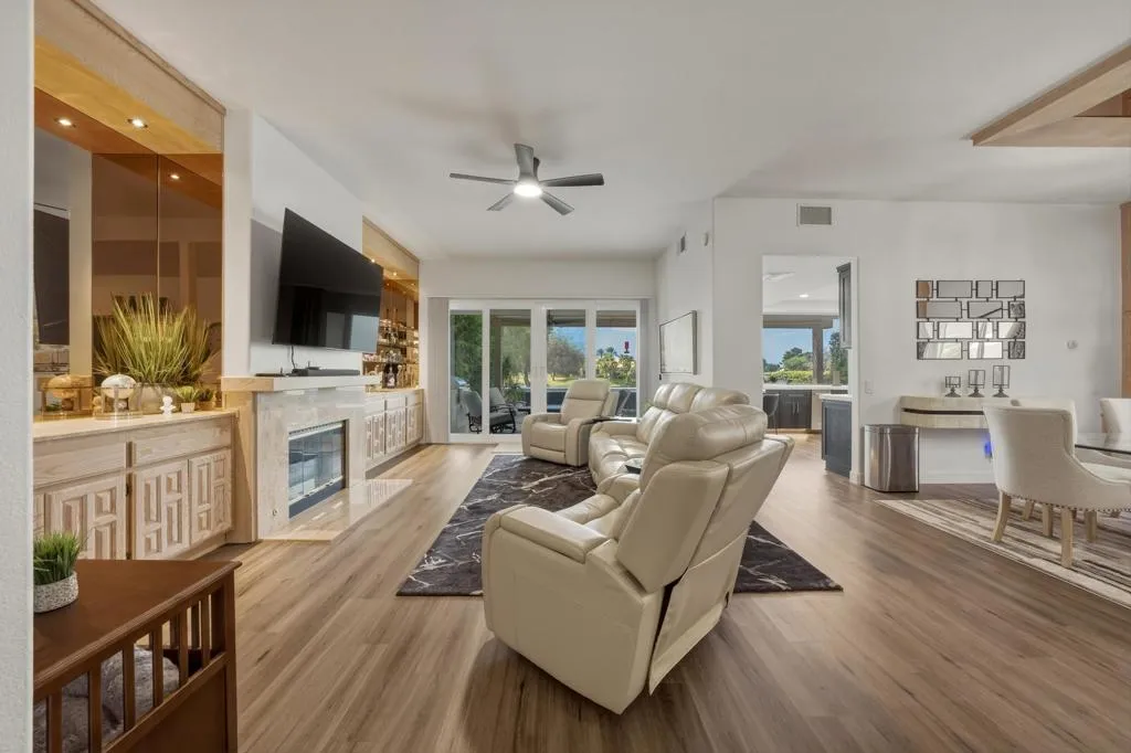 29 Oak Tree Drive, Rancho Mirage, California 92270 home-pic-2