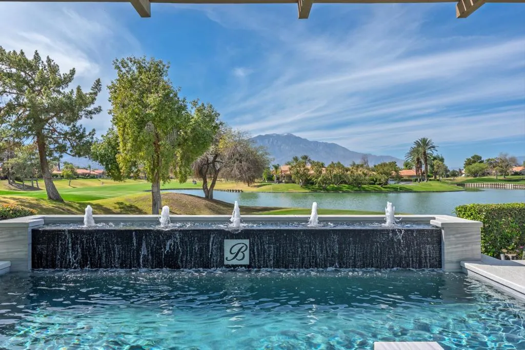 29 Oak Tree Drive, Rancho Mirage, California 92270 home-pic-1