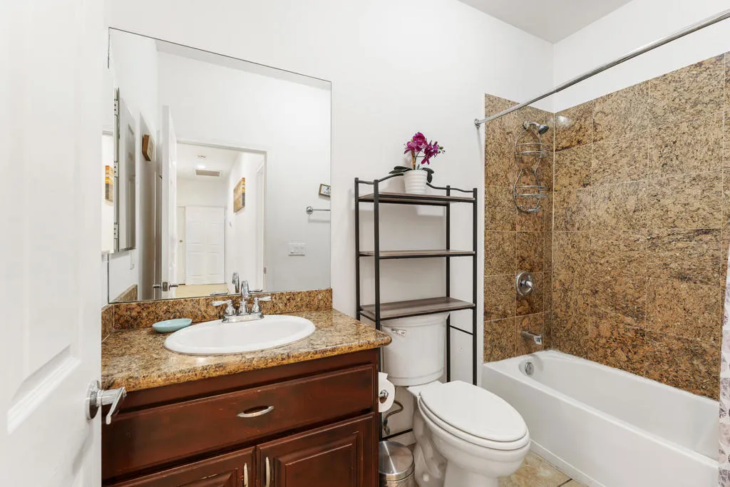 32100 Whispering Palms Trail, Cathedral City, California 92234 home-pic-20