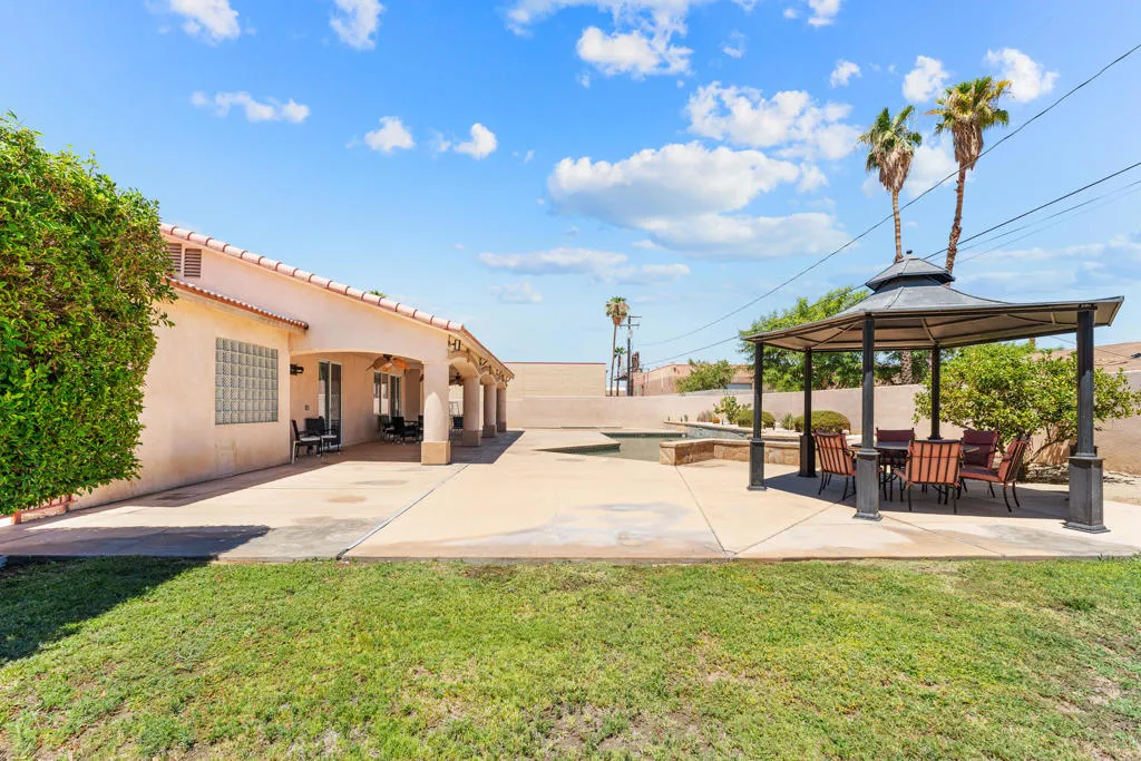 32100 Whispering Palms Trail, Cathedral City, California 92234 home-pic-30