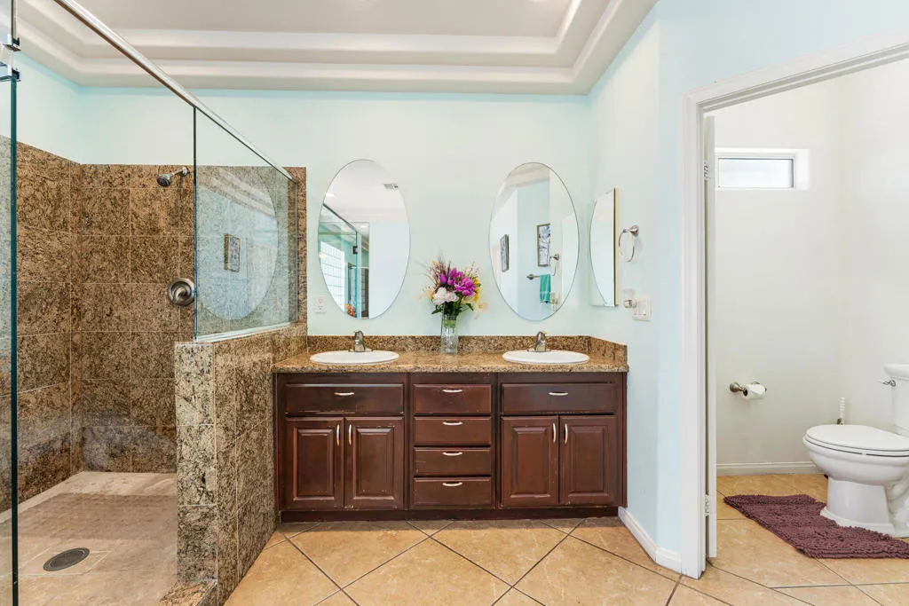 32100 Whispering Palms Trail, Cathedral City, California 92234 home-pic-18