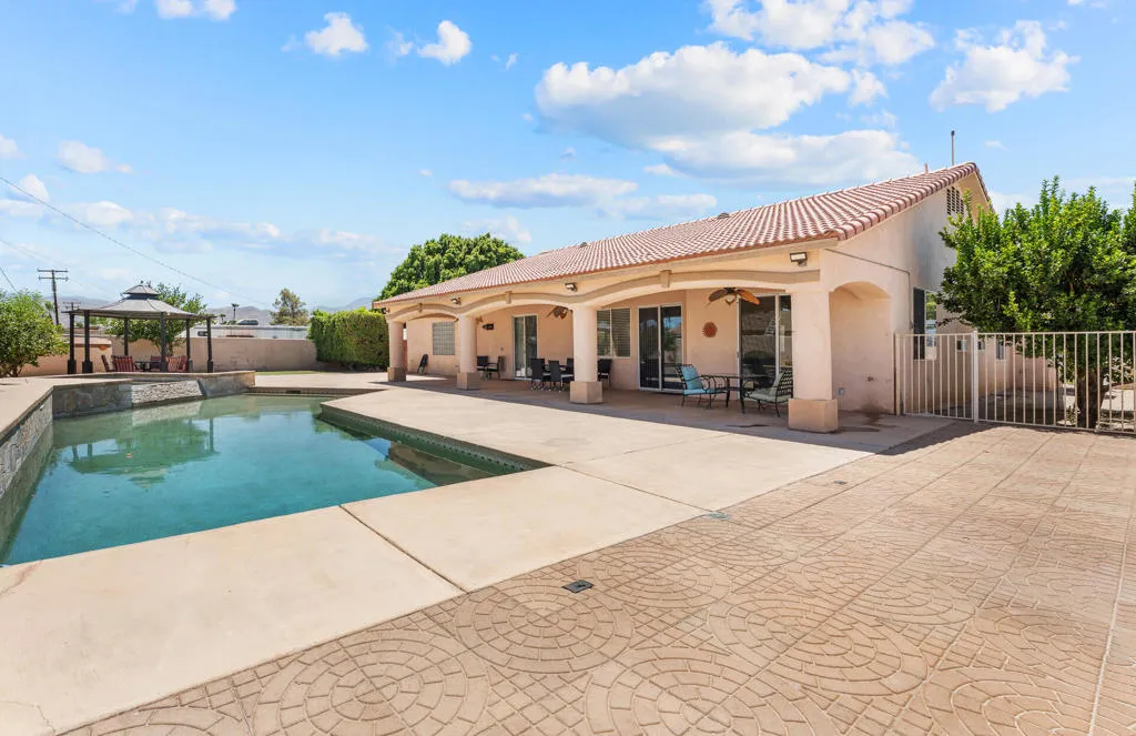 32100 Whispering Palms Trail, Cathedral City, California 92234 home-pic-26