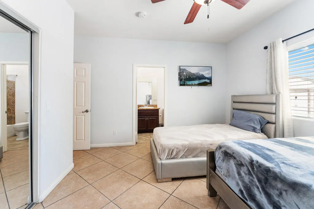32100 Whispering Palms Trail, Cathedral City, California 92234 home-pic-21