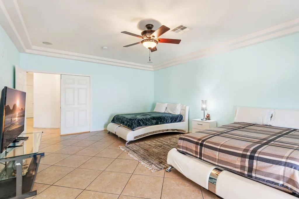32100 Whispering Palms Trail, Cathedral City, California 92234 home-pic-15