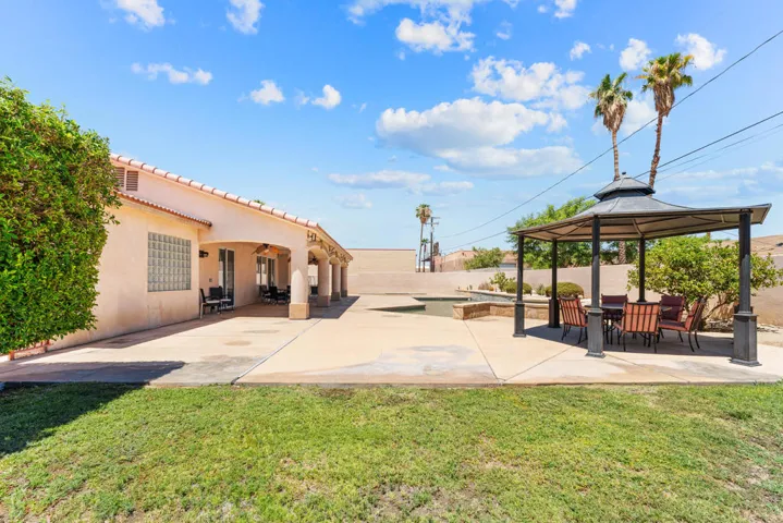 32100 whispering palms-07706
