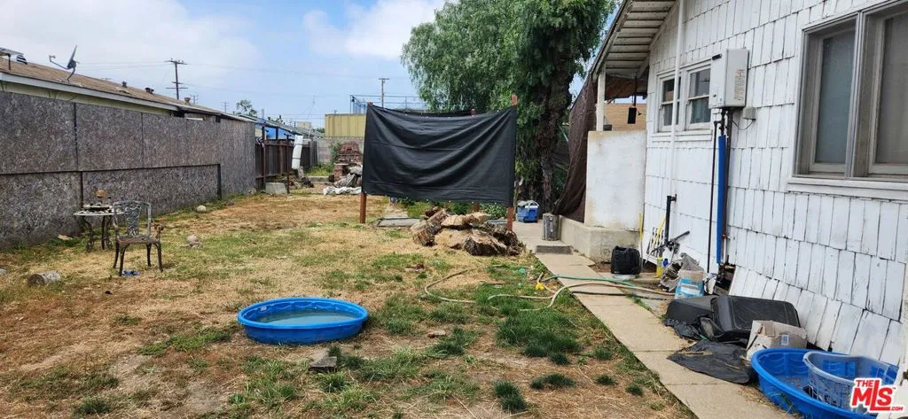 11319 Larch Avenue, Inglewood, California 90304