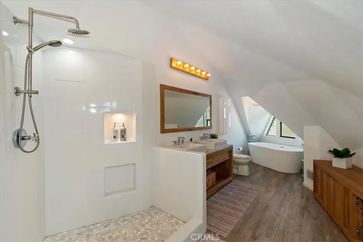 Upper Level Master Bathroom
