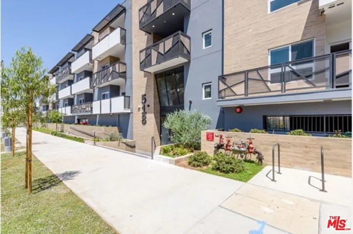 518 N Gramercy Place Ph5, Los Angeles, California 90004