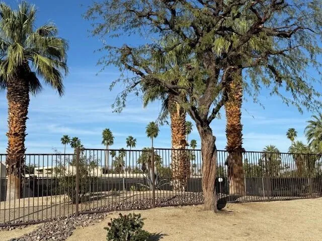 1655 E Palm Canyon Drive 618, Palm Springs, California 92264 home-pic-10
