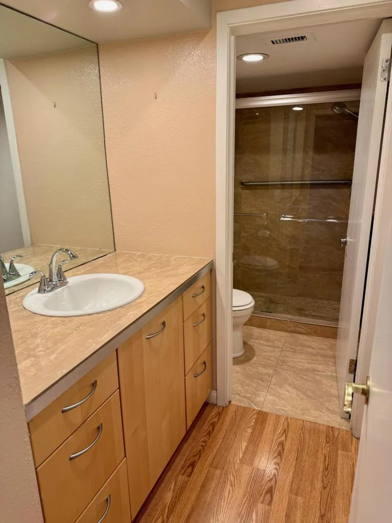 1655 E Palm Canyon Drive 618, Palm Springs, California 92264 home-pic-5