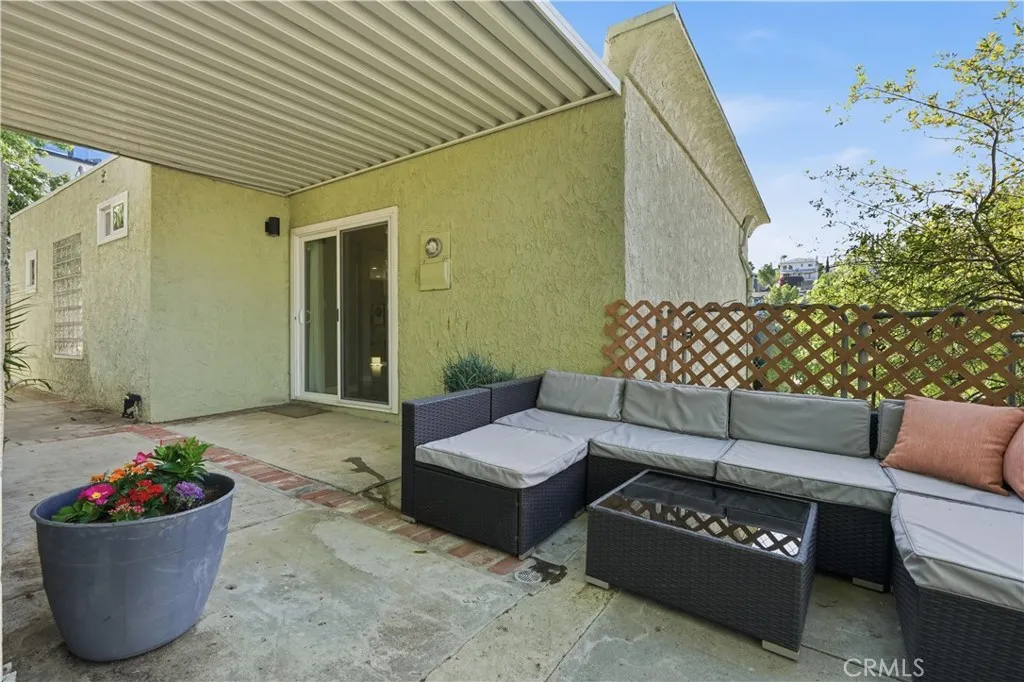 5244 Baza, Woodland Hills, California 91364 home-pic-27