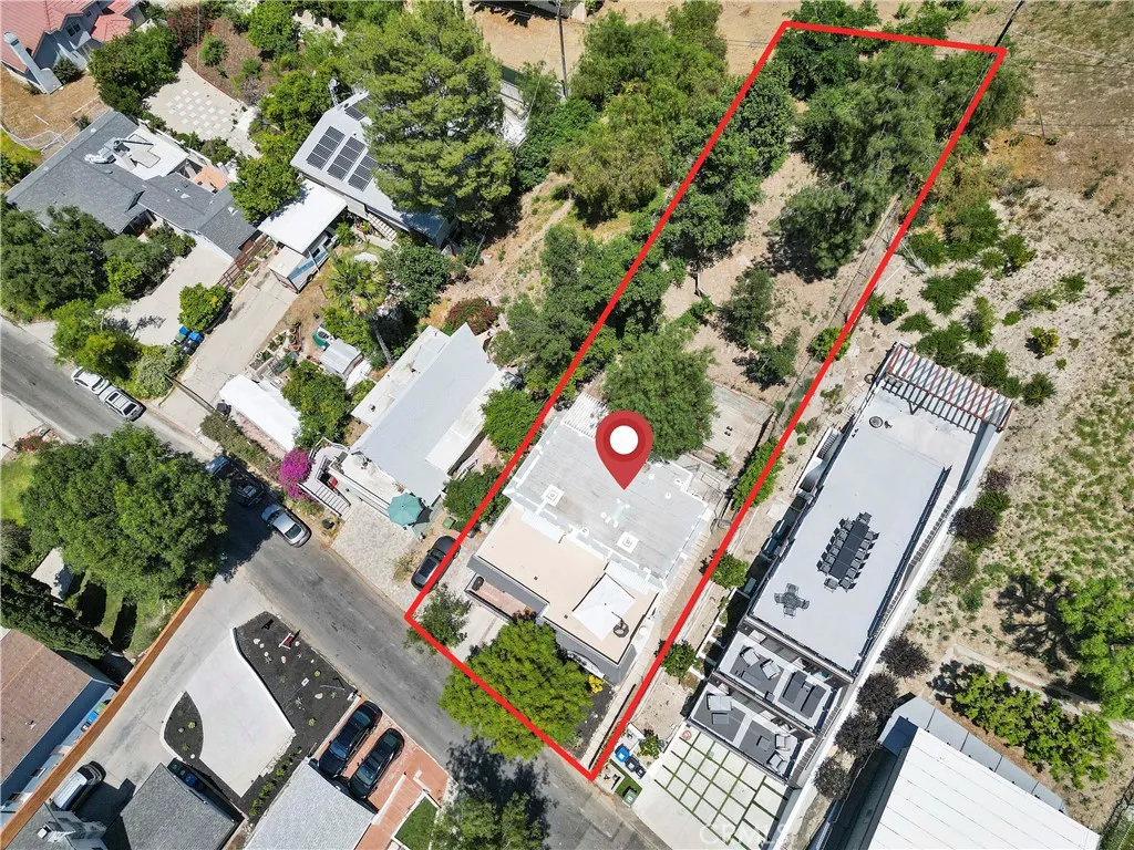 5244 Baza, Woodland Hills, California 91364 home-pic-33