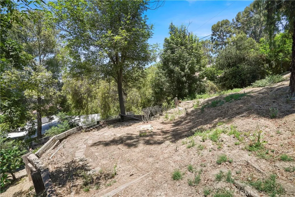 5244 Baza, Woodland Hills, California 91364 home-pic-29