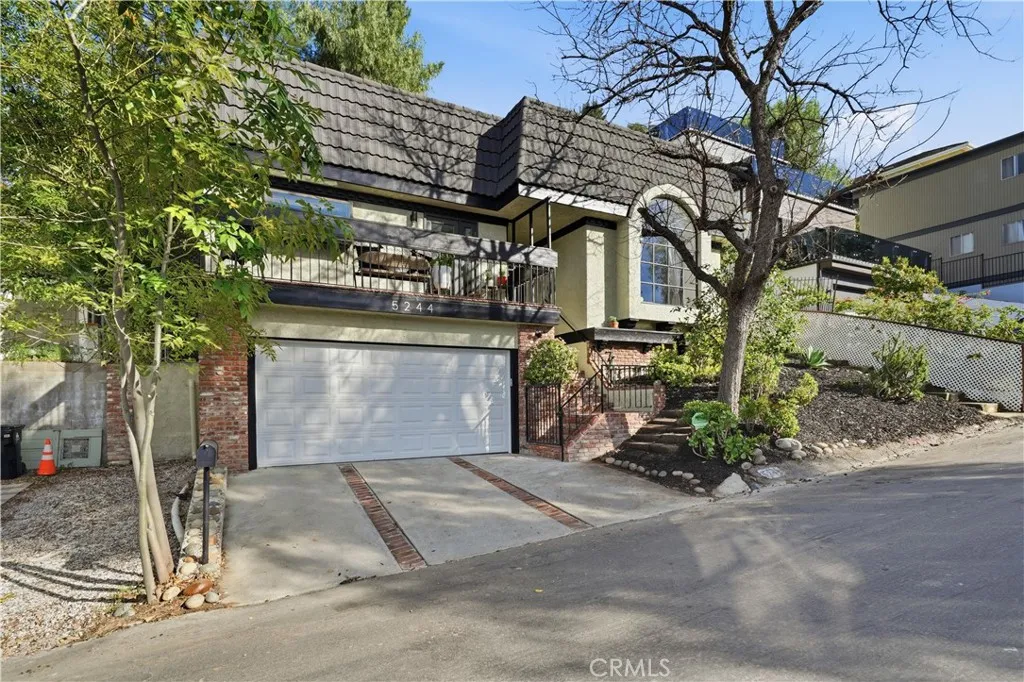 5244 Baza, Woodland Hills, California 91364 home-pic-37