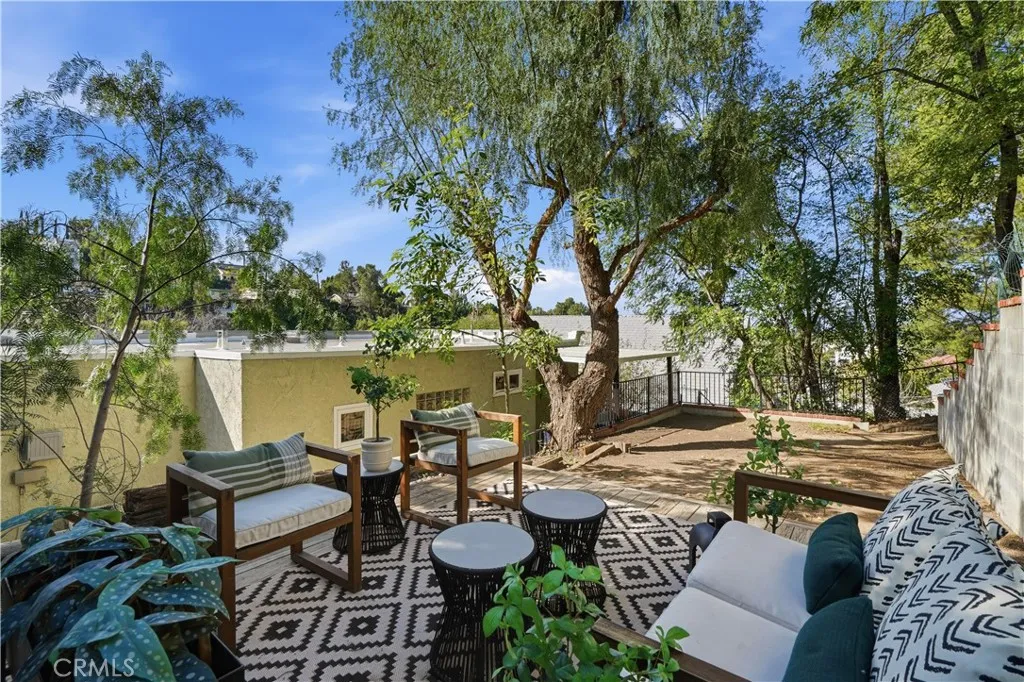 5244 Baza, Woodland Hills, California 91364 home-pic-26