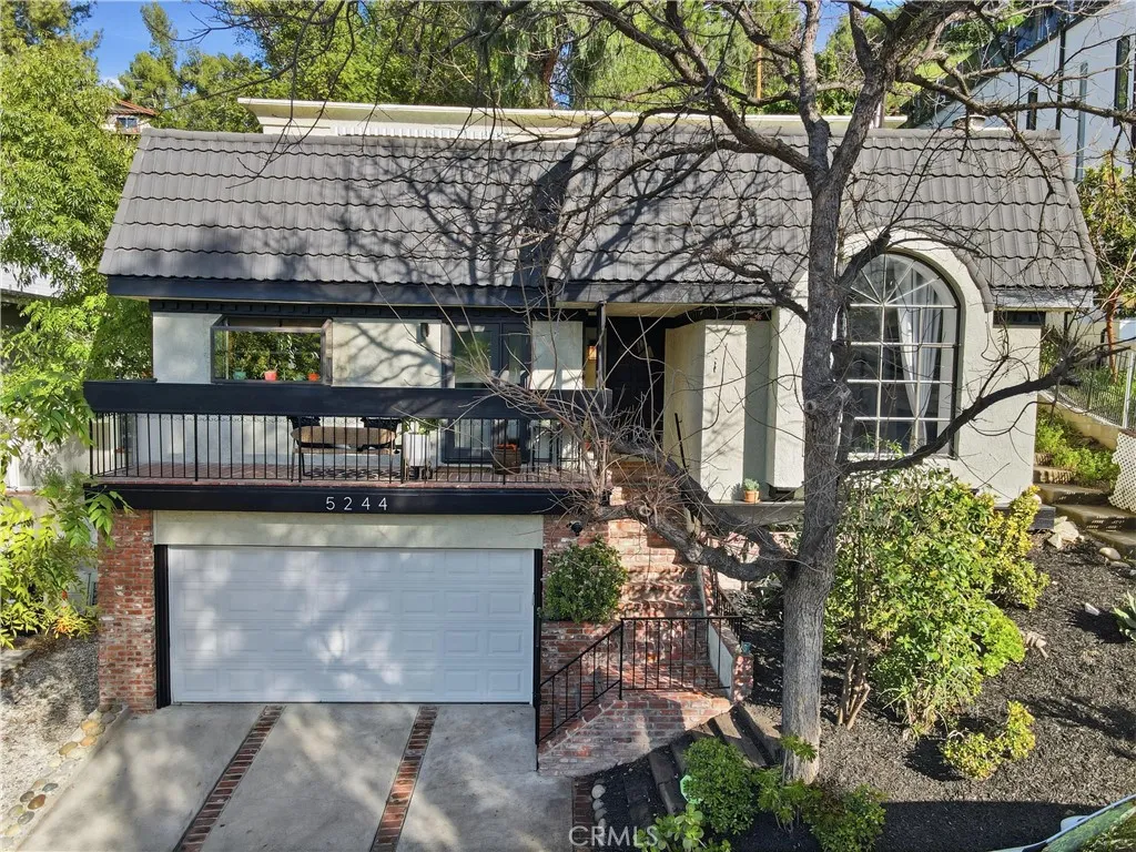 5244 Baza, Woodland Hills, California 91364 home-pic-40