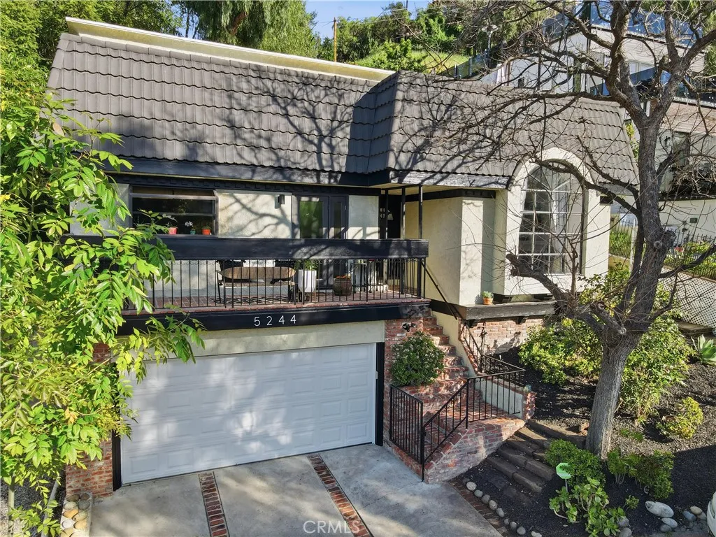 5244 Baza, Woodland Hills, California 91364 home-pic-38