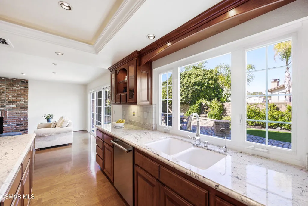 3883 Calle Buena Vista, Newbury Park, California 91320 home-pic-15