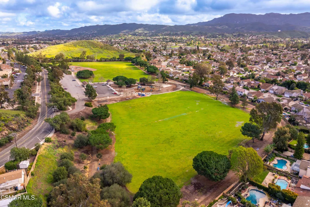 3883 Calle Buena Vista, Newbury Park, California 91320 home-pic-38