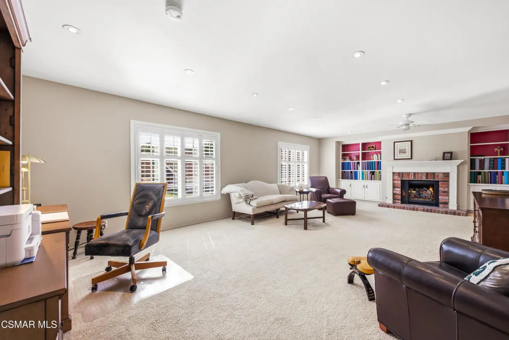 3883 Calle Buena Vista, Newbury Park, California 91320 home-pic-21
