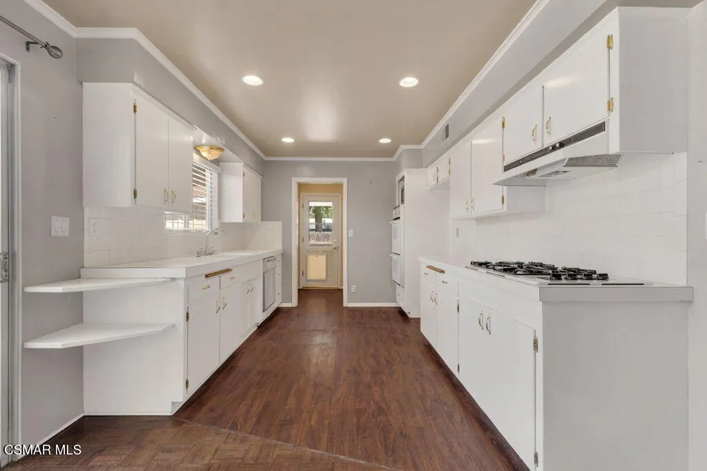 685 Paige Lane, Thousand Oaks, California 91360 home-pic-14