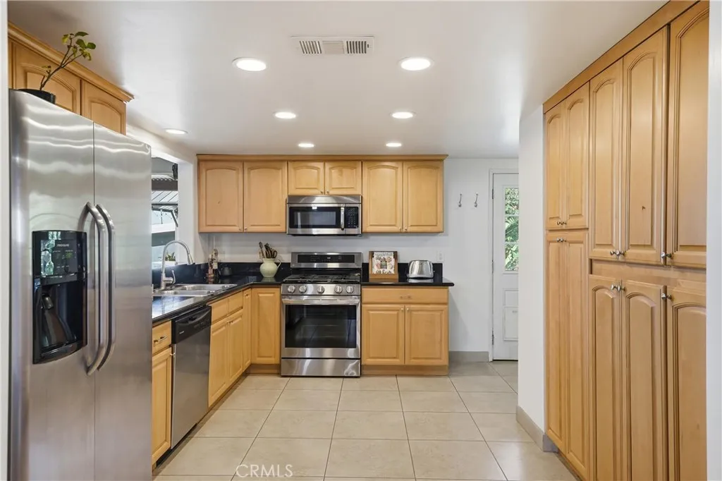14855 Valeda, La Mirada, California 90638 home-pic-15