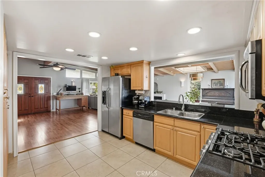 14855 Valeda, La Mirada, California 90638 home-pic-17