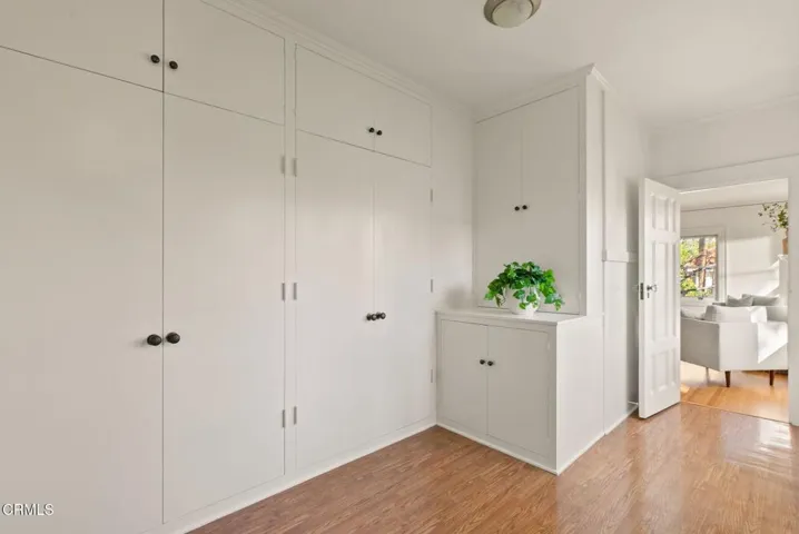 31-26-web-or-mls-203-oaklawn-ave