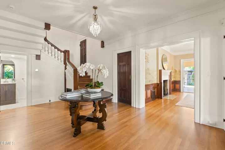 12-17-web-203-oaklawn-ave-v2