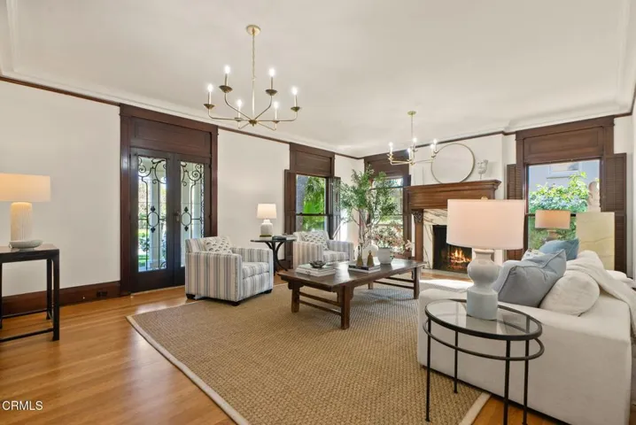 6alt-9-web-or-mls-203-oaklawn-ave