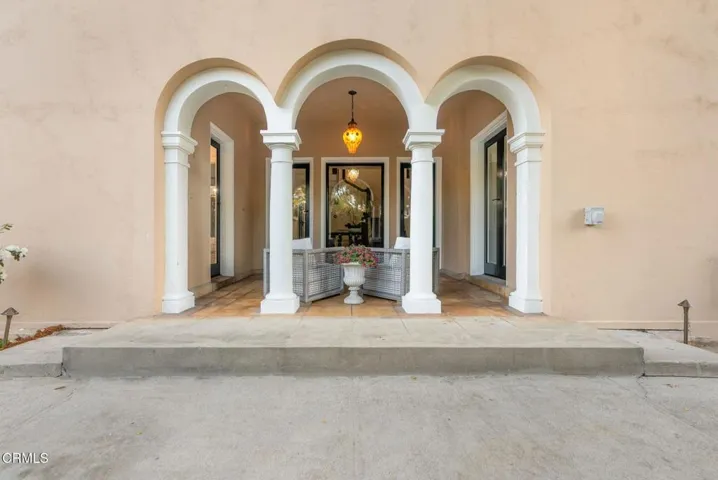 51-83-web-or-mls-203-oaklawn-ave