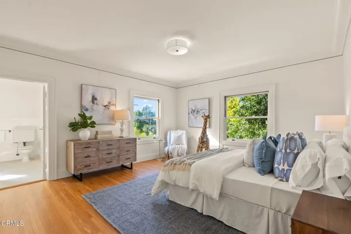 37-33-web-or-mls-203-oaklawn-ave