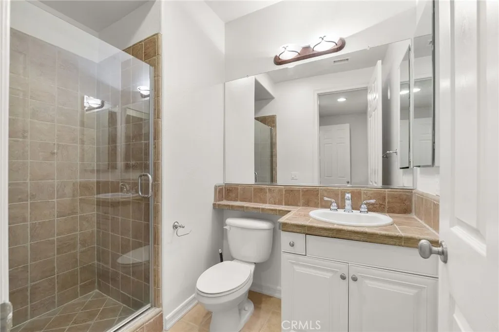 22383 Quiet Bay, Corona, California 92883 home-pic-17