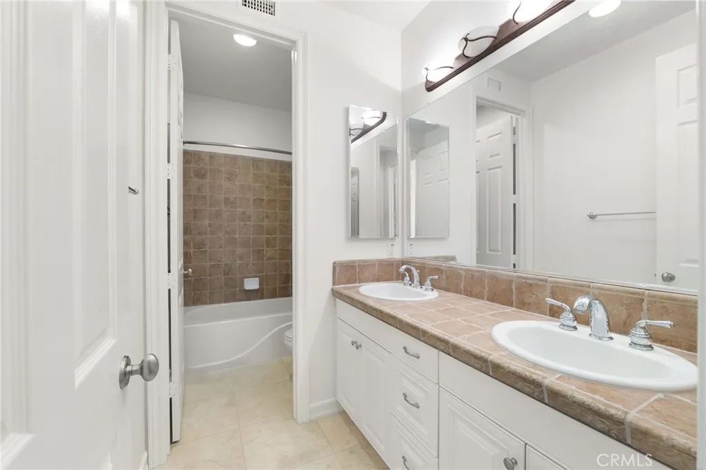 22383 Quiet Bay, Corona, California 92883 home-pic-31