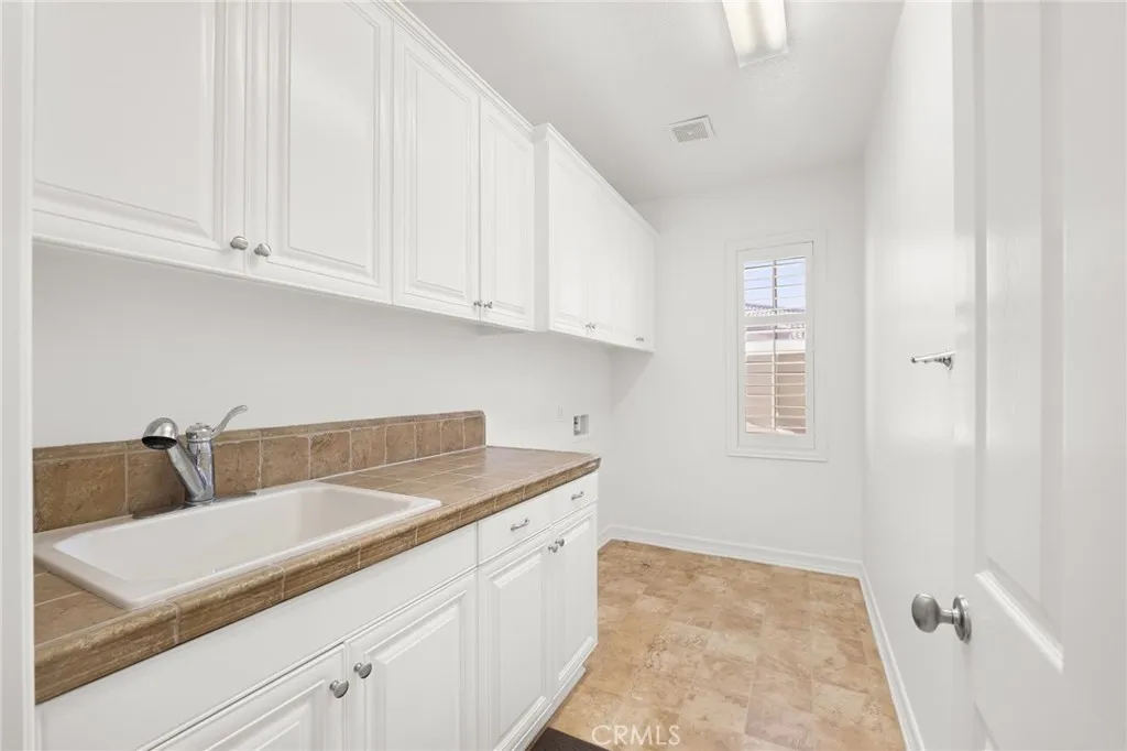22383 Quiet Bay, Corona, California 92883 home-pic-29