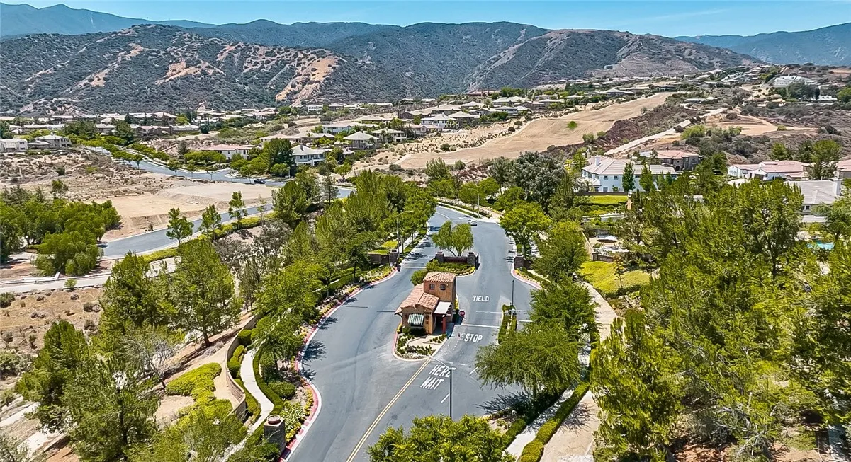 22383 Quiet Bay, Corona, California 92883 home-pic-44