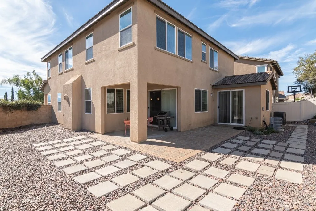 37761 Apache Plume Drive, Murrieta, California 92563 home-pic-37