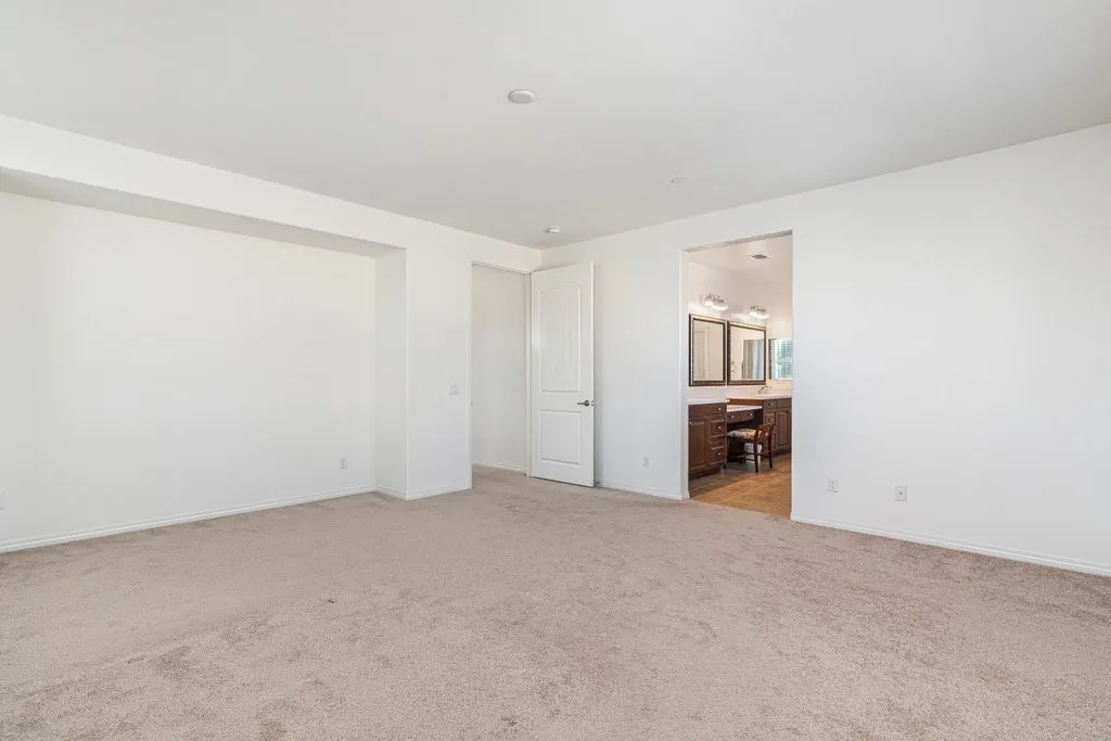 37761 Apache Plume Drive, Murrieta, California 92563 home-pic-25