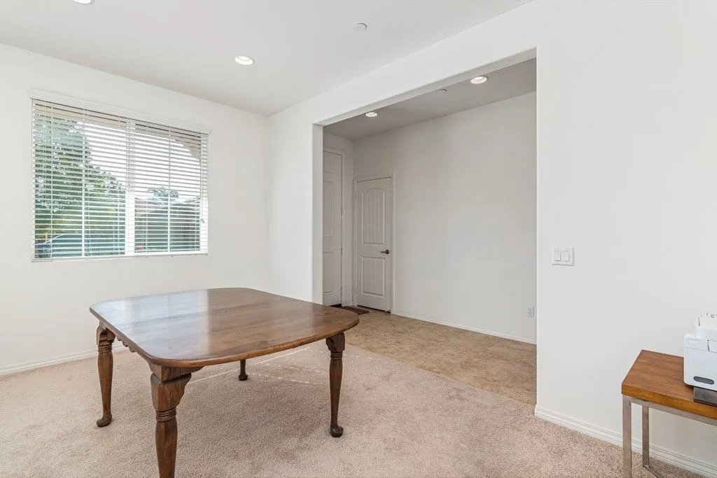 37761 Apache Plume Drive, Murrieta, California 92563 home-pic-6