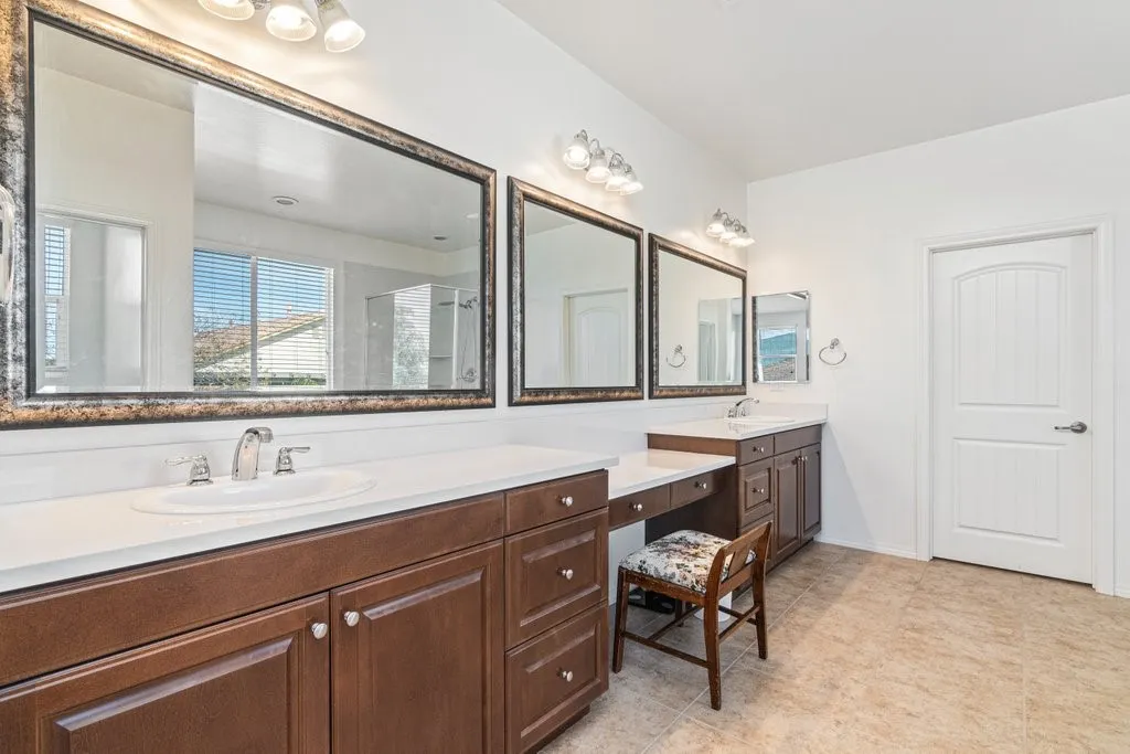 37761 Apache Plume Drive, Murrieta, California 92563 home-pic-28