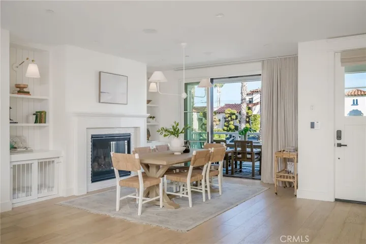 153 Granada Avenue, Long Beach, California 90803