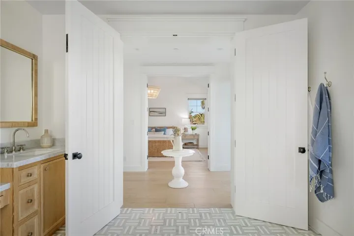 153 Granada Avenue, Long Beach, California 90803