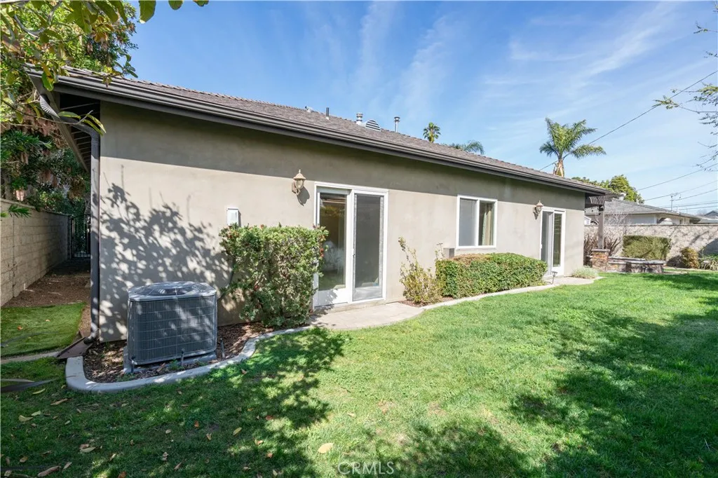 308 Cleveland, Huntington Beach, California 92648 home-pic-34