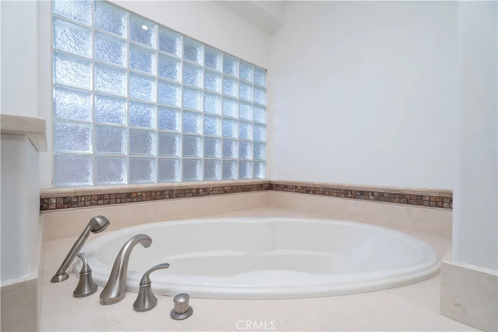 308 Cleveland, Huntington Beach, California 92648 home-pic-22