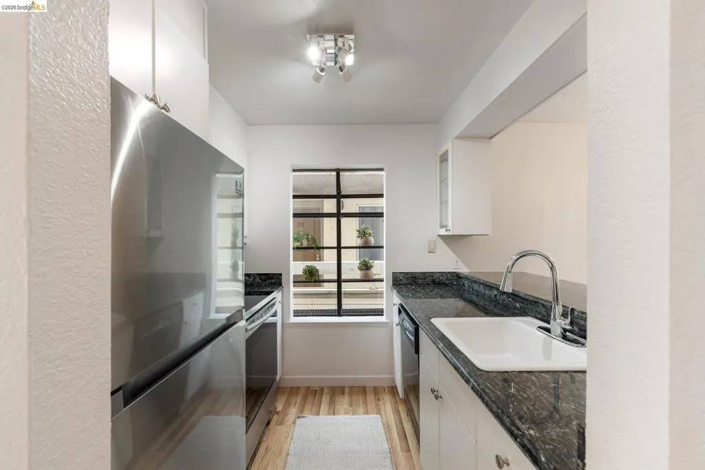 3161 3161 Birmingham Dr 209, Richmond, California 94806 — photo 4