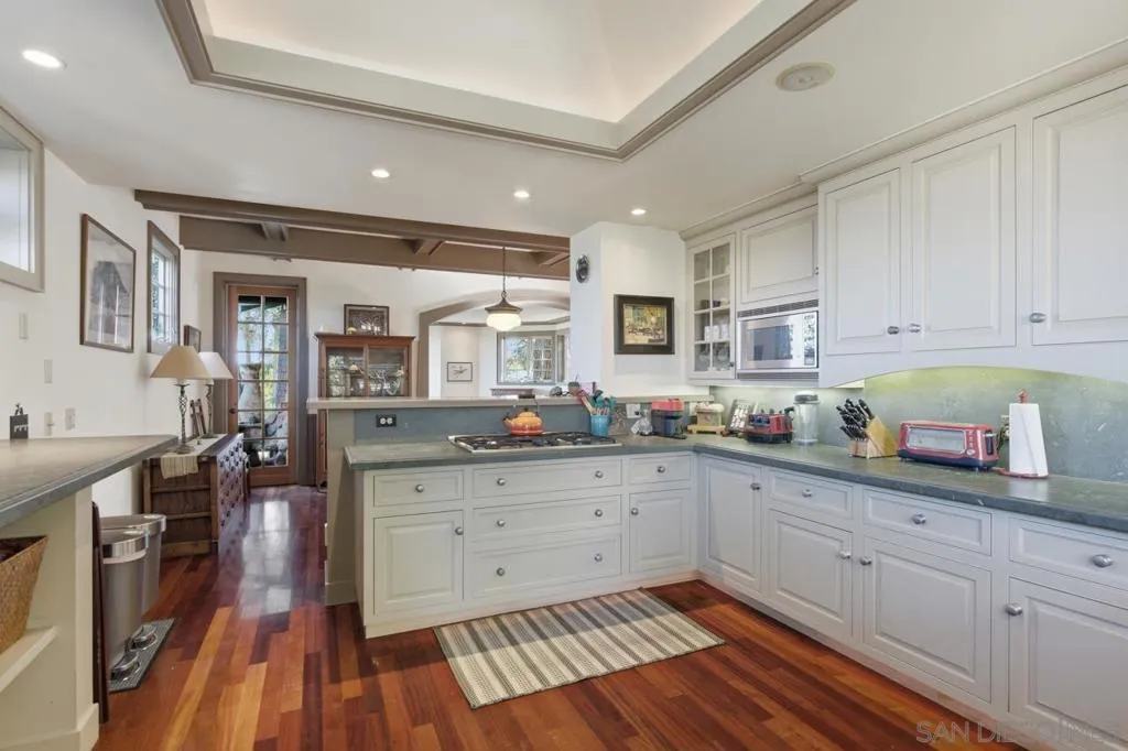 4511 Santa Cruz Avenue, San Diego, California 92107 home-pic-47