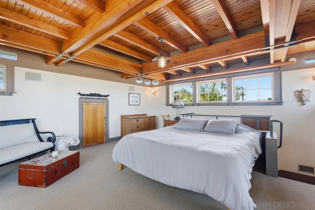 4511 Santa Cruz Avenue, San Diego, California 92107 home-pic-24